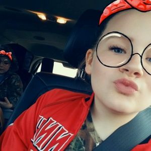 Meet your Posher, Paige